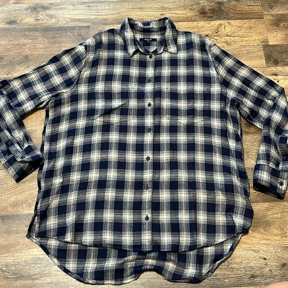 Madewell long sleeve flannel shirt size medium